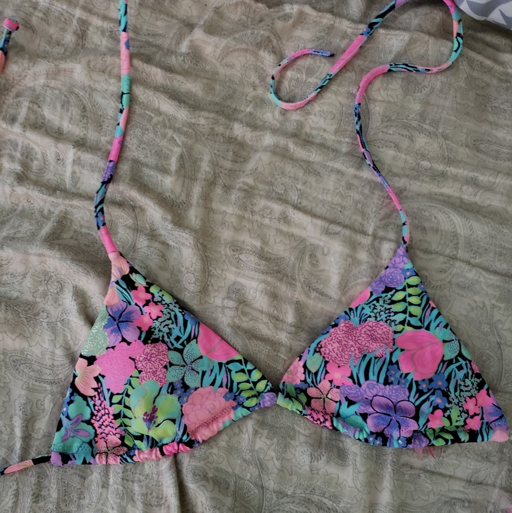 Floral bikini top